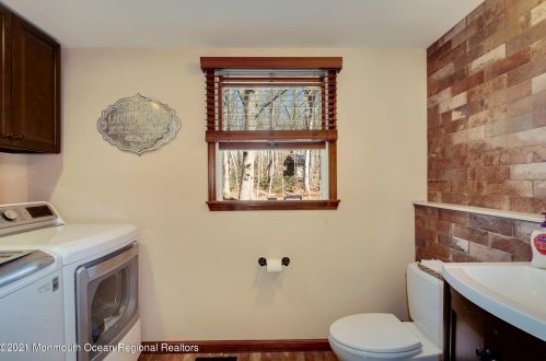 6 Cedar Ct, Jackson Twp NJ  08527-1161 exterior