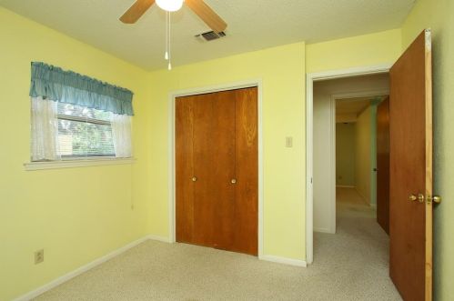 7420 Beckwood Dr, Fort Worth TX 76112-6052 exterior