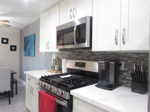 20405 Vermont Ave, Torrance, CA 90502-1573