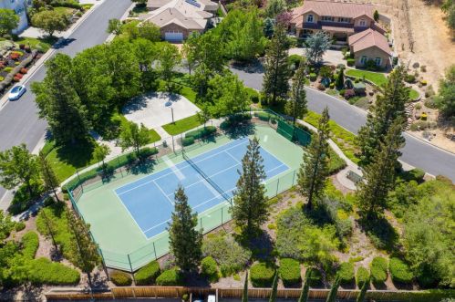 6070 Vine St, Vacaville CA  95688-8724 exterior