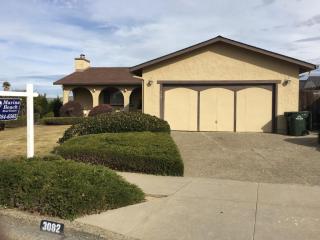 3082 Messinger Dr, Marina, CA 93933-2811