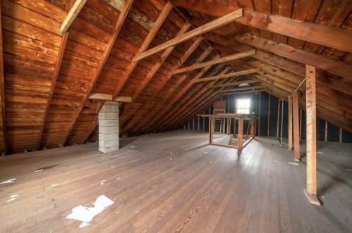 4612 Van Beck Ave, Milwaukee WI 53207-4458 exterior