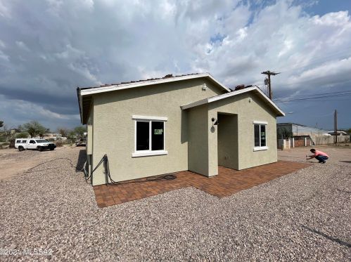 1697 San Antonio Dr, Tucson, AZ 85713-1388