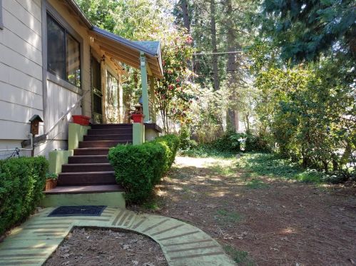 11200 Butler Rd, Grass Valley, CA 95945-6917