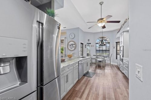 201 4th Pl, Cape Coral FL  33990-1042 exterior