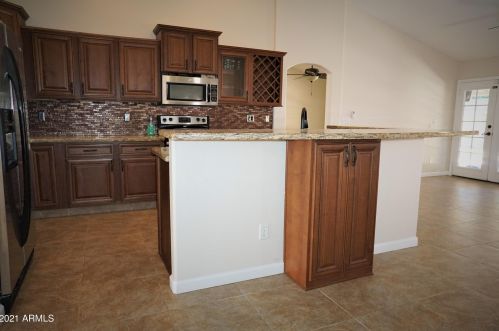 4403 Villa Linda Dr, Glendale AZ  85310-5122 exterior