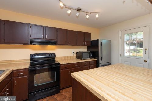 225 Ash Ln, Miquon PA 19444-2101 exterior