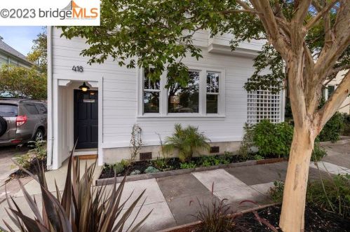 418 45 St, Oakland CA 94609-2135 exterior