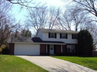 210 Lander Ct, Waukesha, WI 53188-4611