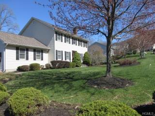 7 Rakentine Ln, Garnerville, NY 10923-1840