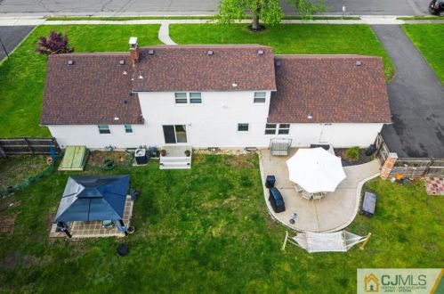 15 Sandburg Dr, Morganville NJ  07751-1428 exterior