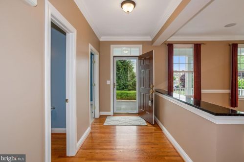 168 Positano Ct, Purcellville VA  20132-5815 exterior