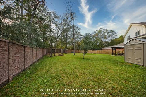 800 Lightningbug Ln, Conroe, TX 77301-5504