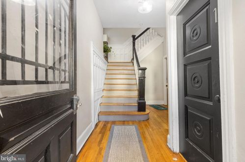1608 Broom St, Wilmington, DE 19806-3035