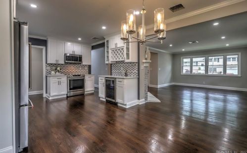 65 Ridgebrook Dr, Bridgeport CT  06606-1925 exterior