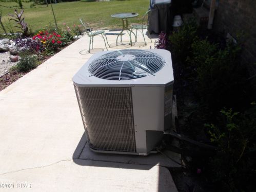 4883 Davis Dr, Marianna FL  32446-6343 exterior