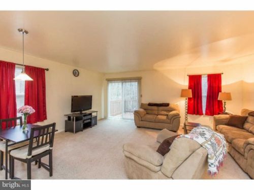 123 Wimbledon Ct, Bear, DE 19701-2579