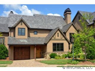30 Village Oak Dr, Oak Park, NC 28704-8827