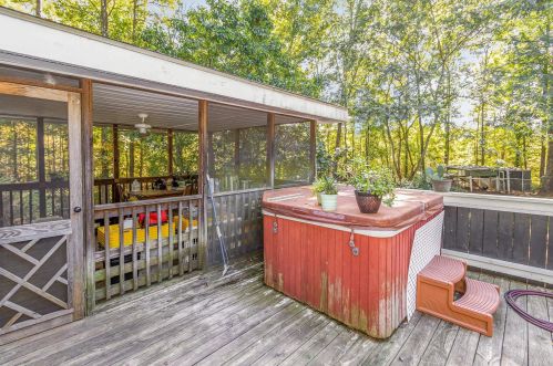 6592 Pebble Ln, Oxford NC  27565-4807 exterior