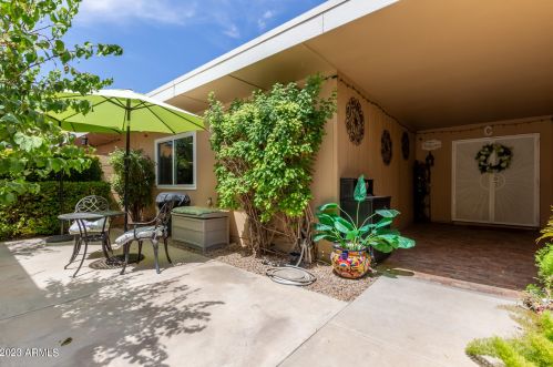 10302 Garnette Dr, Sun City, AZ 85373-1653