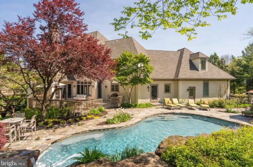 5 Gregory Ln, Newtown Square PA  19073-1518 exterior