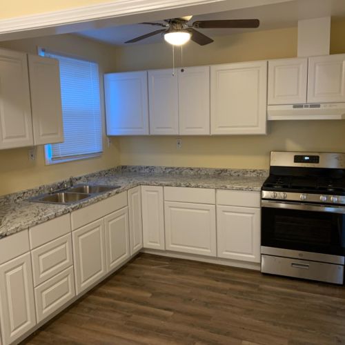 1233 Normandy Dr, Modesto CA  95351-2326 exterior