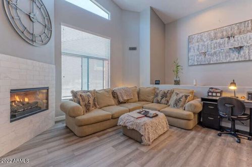 7508 Earll Dr, Scottsdale, AZ 85251-7934