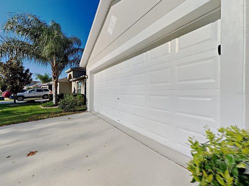 8024 Cherry Branch Dr, Ruskin, FL 33573-0148