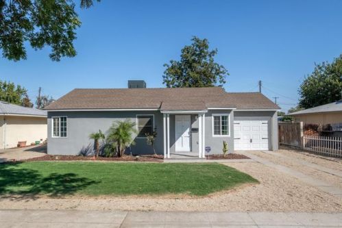 1542 5th St, Fresno, CA 93702-4215