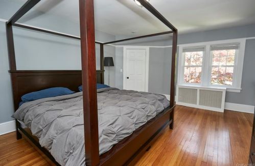 255 Pennsylvania Ave, Mount Vernon NY  10552-1420 exterior