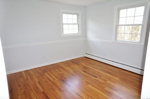 9 Juniper Ln, Brookfield Center CT  06804-1207 exterior