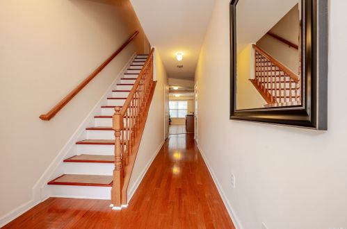 6604 Seaspray Ave, Far Rockaway, NY 11692-2312