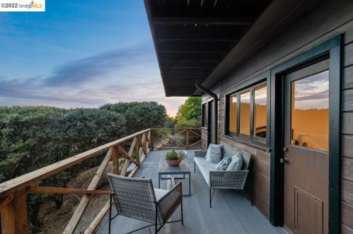 490 Panoramic Way, Berkeley CA 94704-2540 exterior