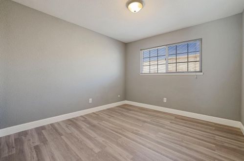 1325 Arrowhead Ct, Modesto CA  95351-1723 exterior