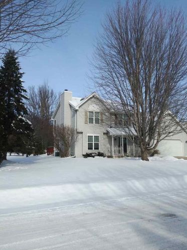 3401 Edinburgh Rd, Green Bay, WI 54311-7281