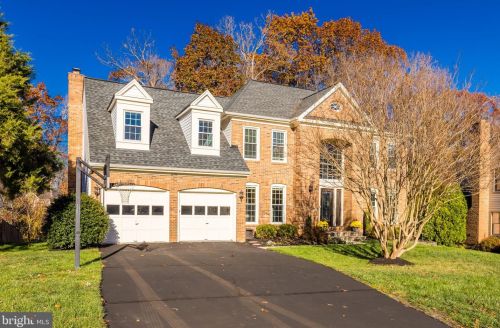 670 Old Hunt Way, Herndon, VA 20170-3100