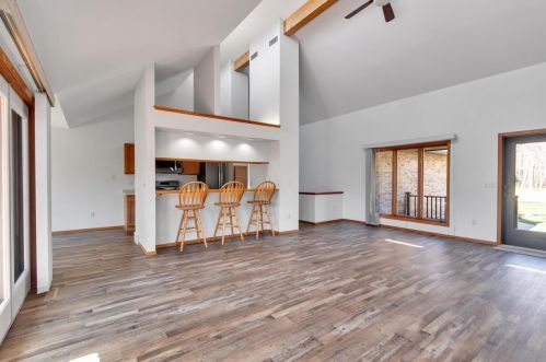 609 Orchard Ridge Rd, Dodgeville WI  53533-2002 exterior