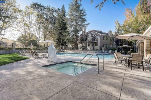 184 Copper Ridge Rd, San Ramon CA  94582-4575 exterior