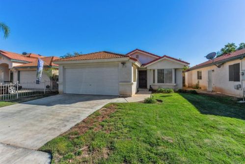 4673 Weldon Ave, Fresno, CA 93703-2712