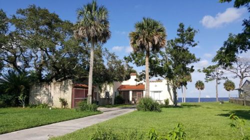 1019 Indian River Ave, Titusville, FL 32780-4214