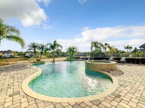 395 Muirfield Loop, Kissimmee FL 34747-6411 exterior