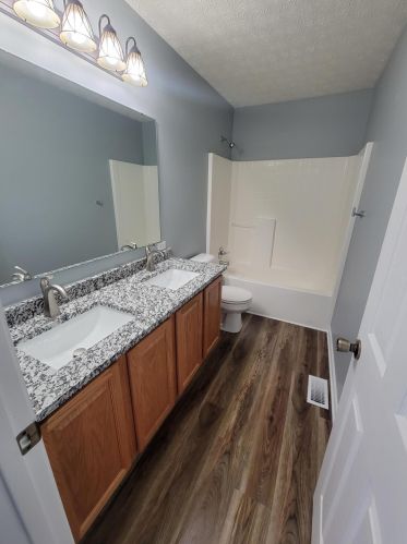 605 Barn St, Pataskala OH  43062-8064 exterior