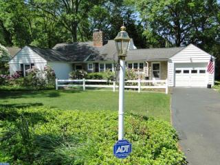 207 Woods Rd, Ardsley, PA 19038-1430