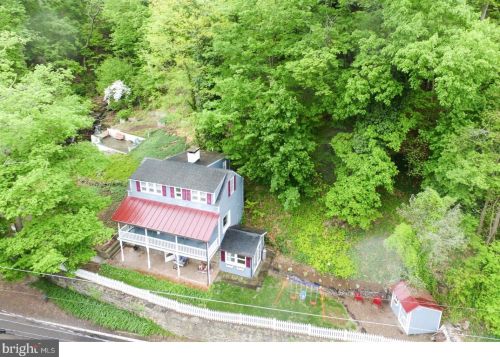 517 River Rd, Pipersville, PA 18947-9329