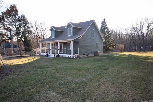 41 Mt Orange Rd, Slate Hill, NY 10973-3727