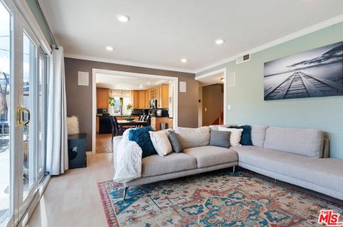 2216 Electra Ave, Simi Valley CA  93065-1720 exterior