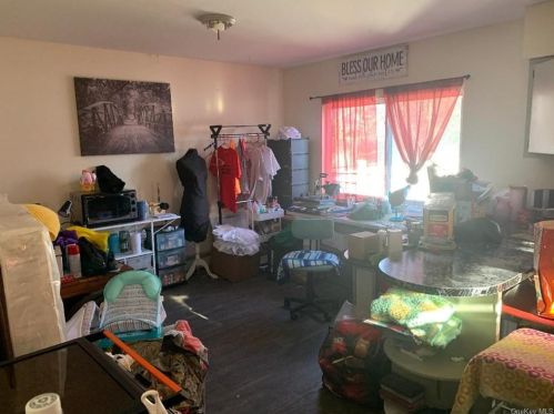 29 Meriline Ave, Newburgh NY  12553-6519 exterior