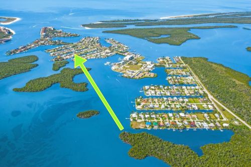 154 Trinidad St, Naples, FL 34113-8647