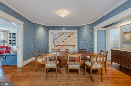 2731 31st Pl, Washington, DC 20018-1602