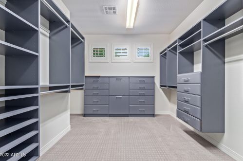 3683 Comstock Dr, Gilbert AZ 85296-1899 exterior